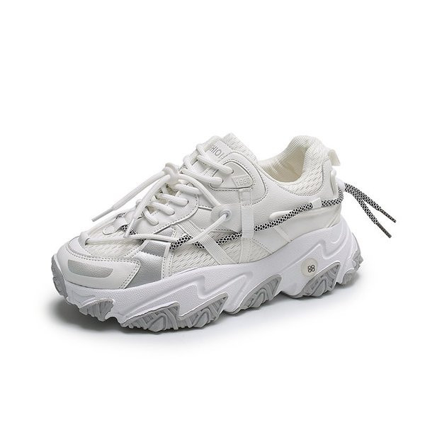 Naiste vabaaja tossud paelte ja kareda tallaga