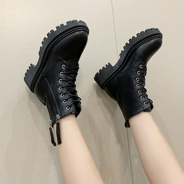 Ежедневни боти с груба подметка тип кубинки