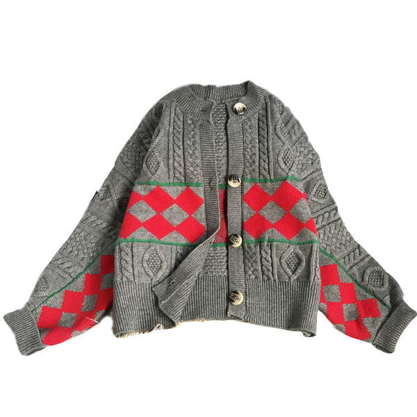 Γυναικεία ζακέτα  φθινοπώρου-χειμώνα με στρογγυλή λαιμόκοψη και μακριά μανίκια