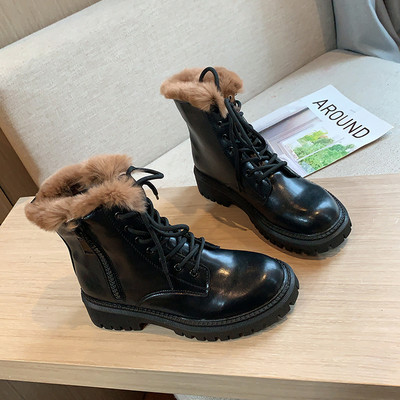 Sule ja kareda tallaga naiste saapad