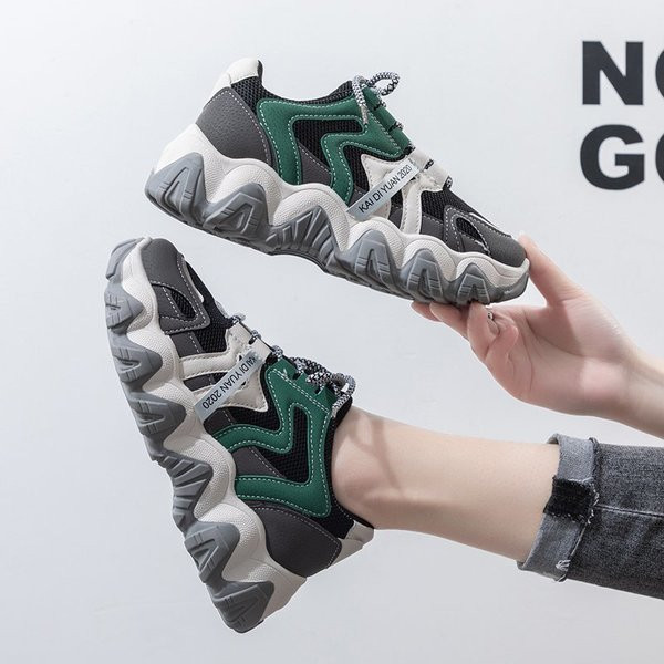 Moodsad ökonahast ja ökoseemisnahast tossud