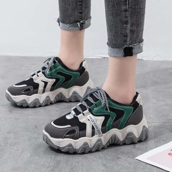 Moodsad ökonahast ja ökoseemisnahast tossud