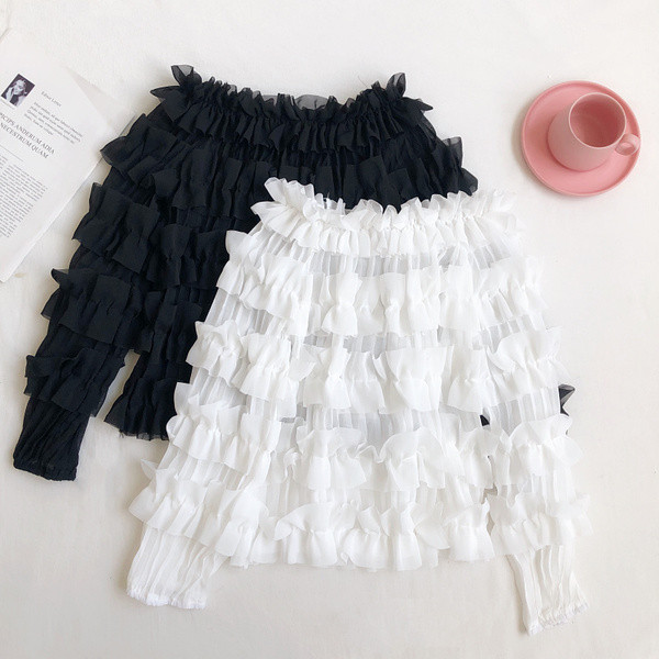 Novi model ženske bluze sa lađa izrezom i dugim rukavima