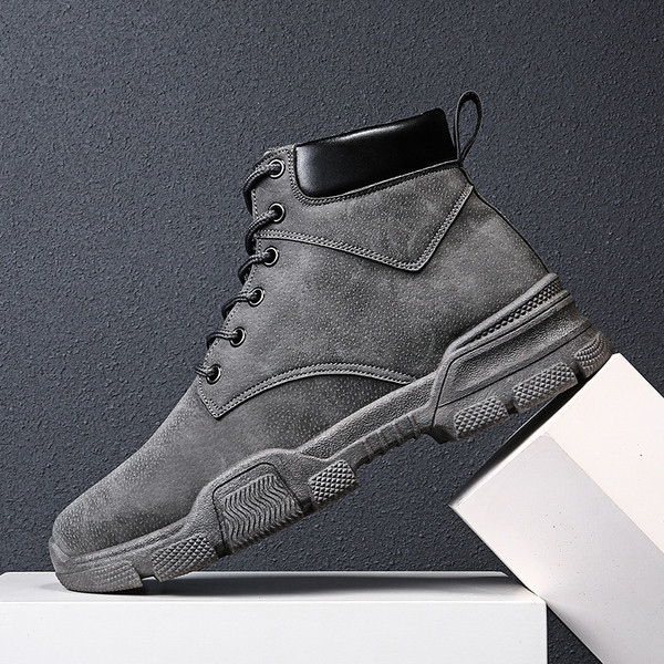 Μοντέρνες ανδρικές αναπνευστικές μπότες με κορδόνια