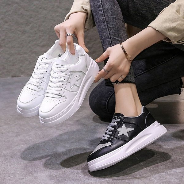 Ženske tenisice i ravni potplat s vezicama