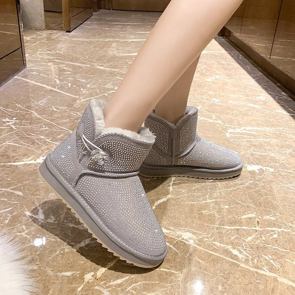 Kivide ja sooja voodriga vabaaja naiste saapad