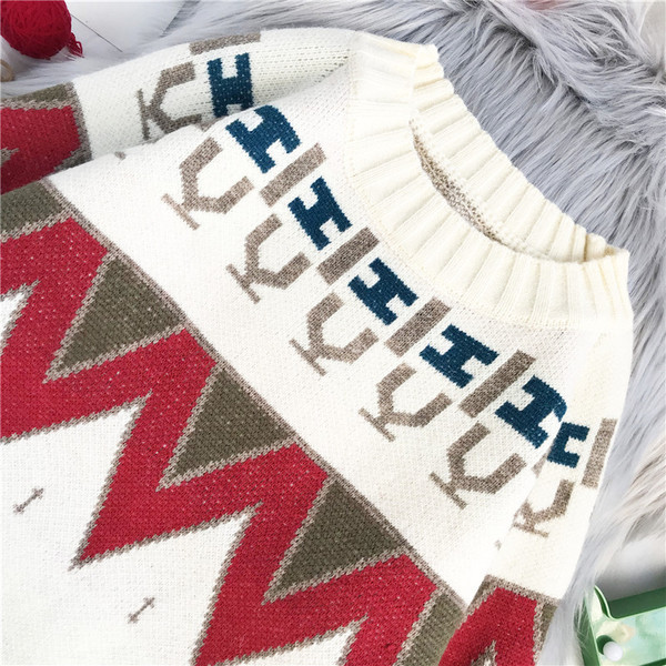 Νέο μοντέλο γυναικείο πουλόβερ με στρογγυλή λαιμόκοψη και φαρδιά μανίκια