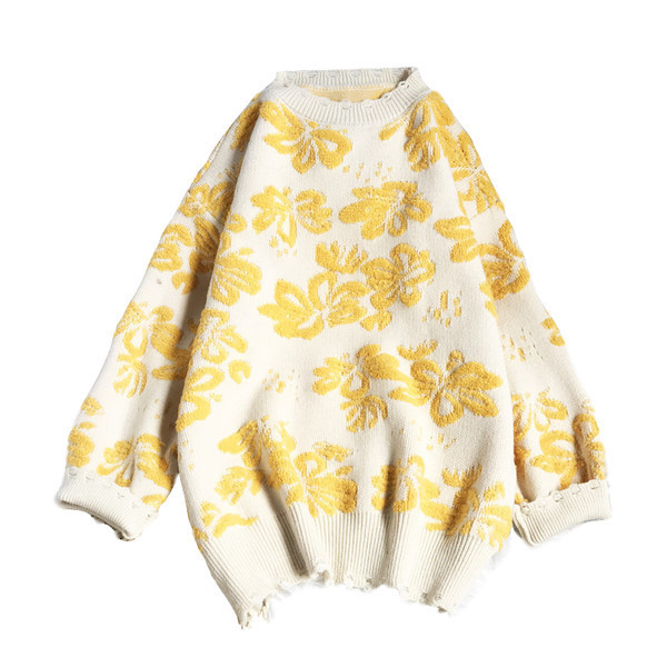 Γυναικείο πουλόβερ φαρδύ μοντέλο με οβάλ λαιμόκοψη και λουλουδάτο μοτίβο