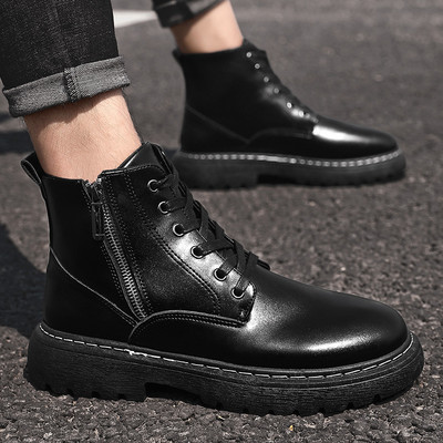 Μοντέρνες ανδρικές μπότες από οικολογικό δέρμα με φερμουάρ