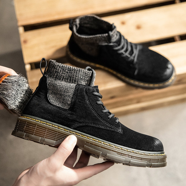 Ökoseemisnahast moodsad paeltega meeste saapad