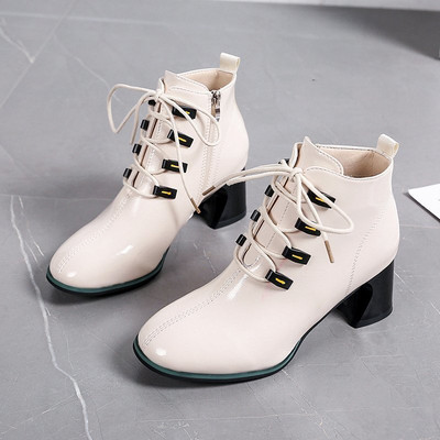 Naiste ökonahast saapad kontsa ja lukuga