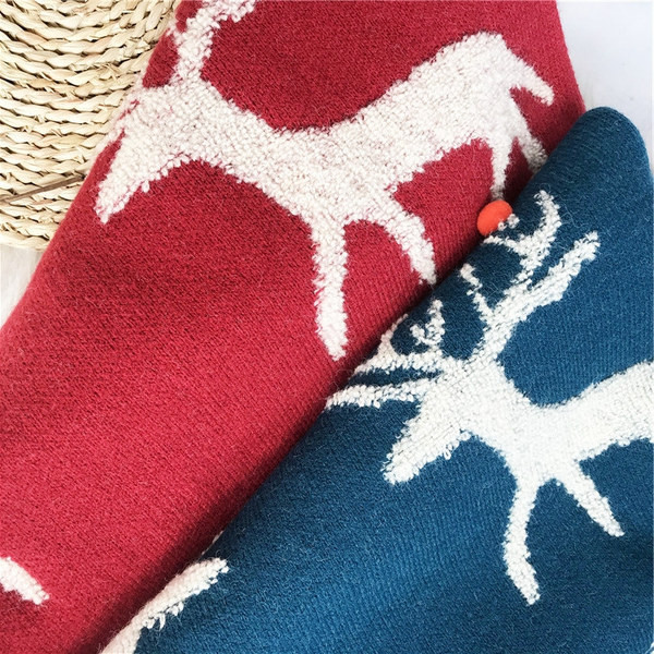 Uut mudelit naiste jõulukampsun ovaalse kaelusega