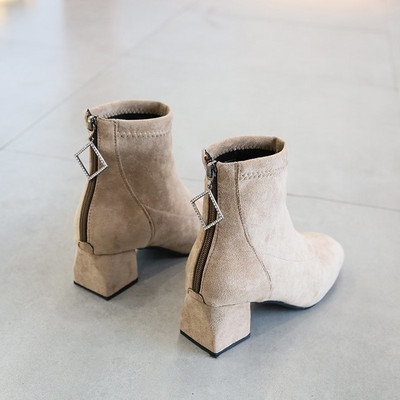 Uus mudel öko-seemisnahast tõmbluku ja kandilise kontsaga naiste saapad