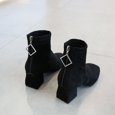 Uus mudel öko-seemisnahast tõmbluku ja kandilise kontsaga naiste saapad