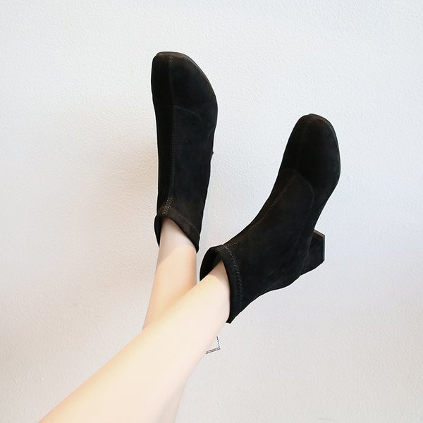 Uus mudel öko-seemisnahast tõmbluku ja kandilise kontsaga naiste saapad