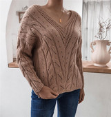 Γυναικείο μοντέρνο πουλόβερ με μεγάλο πλεκτό ντεκολτέ