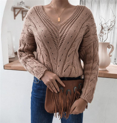 Γυναικείο μοντέρνο πουλόβερ με μεγάλο πλεκτό ντεκολτέ