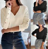 Naiste vabaaja pluus spitsikaelusega ja kuldsete nööpidega