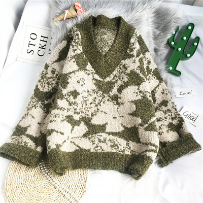 Uus mudel naiste kootud kampsun spits-kaelusega - lai mudel