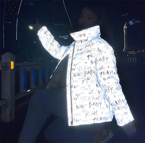 Naiste soe läikiva efektiga jakk