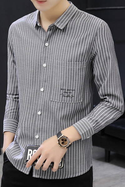 Meeste triibuline pikkade varrukate ja nööpidega särk