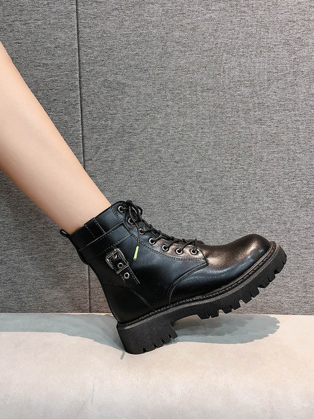 Naiste vabaaja saapad paelte ja lameda tallaga - valmistatud ökonahast