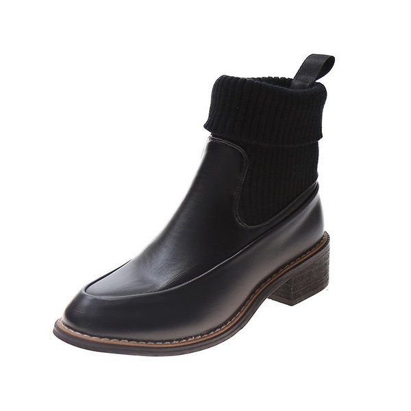 Naiste madala kontsaga saapad – sokitüüpi