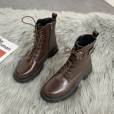 Vabaaja naiste saapad luku ja paeltega