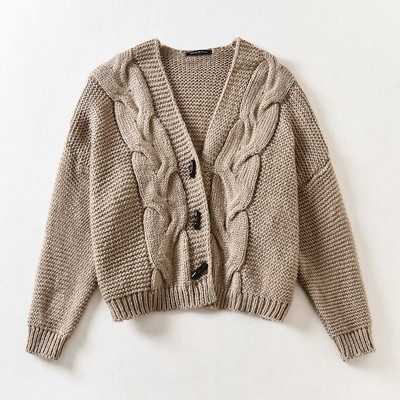 Suure kudumiga vabaaja kardigan spitsikaelusega