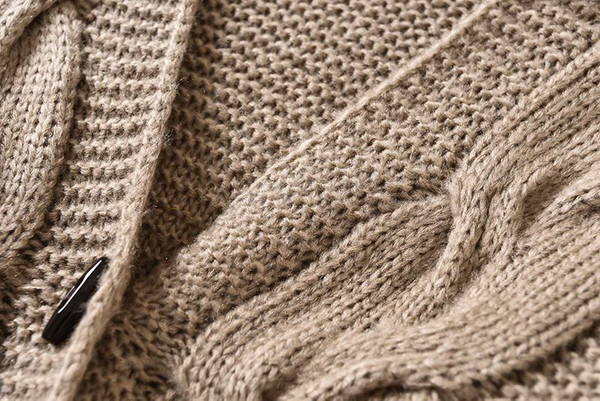 Suure kudumiga vabaaja kardigan spitsikaelusega