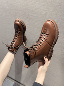 Naiste vabaaja saapad ökonahast paelte ja kareda tallaga