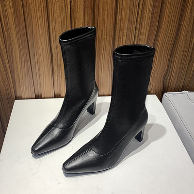 Stiilsed naiste saapad õhukese 8,5 cm kontsaga - terava otsaga mudel