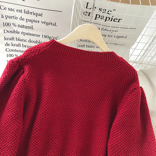 Νέο μοντέλο γυναικείο πουλόβερ με στρογγυλή λαιμόκοψη και μακριά μανίκια