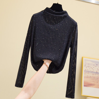 Naiste läikivate osakeste ja kõrge polokraega pluus