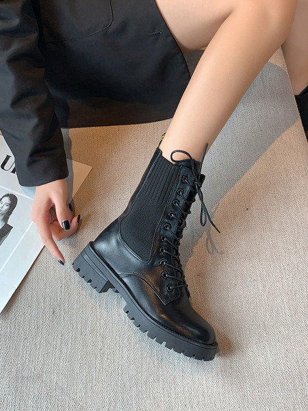 Öko-nahast ja tekstiilist valmistatud vabaaja naiste saapad