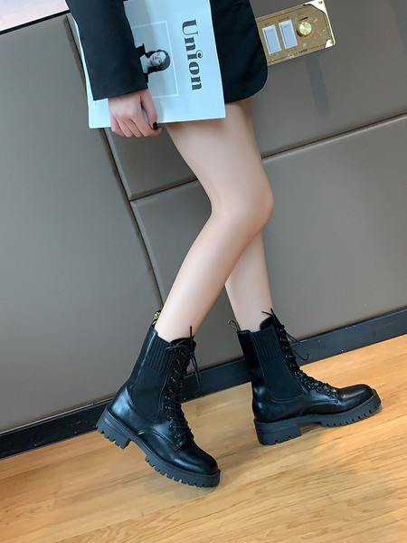 Öko-nahast ja tekstiilist valmistatud vabaaja naiste saapad