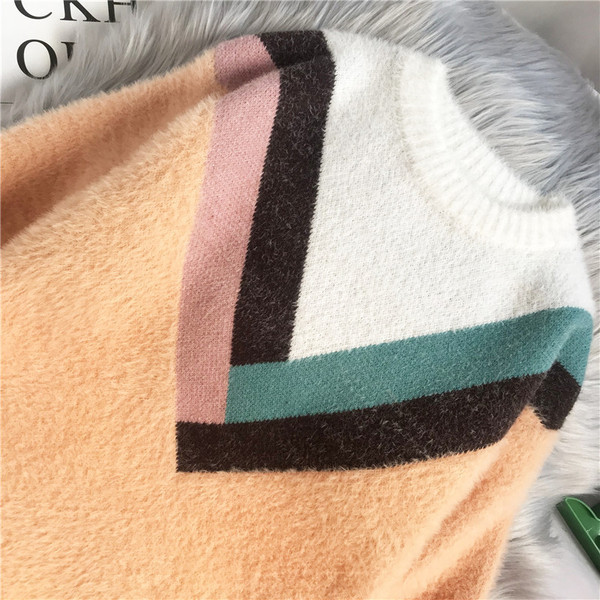 Casual γυναικείο πουλόβερ - με στρογγυλή λαιμόκοψη και μακριά μανίκια