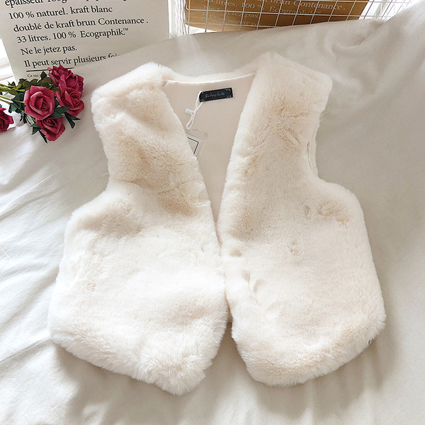 Šiuolaikinė moteriška liemenė V formos iškirpte