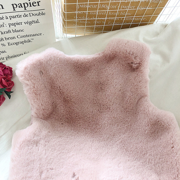 Šiuolaikinė moteriška liemenė V formos iškirpte