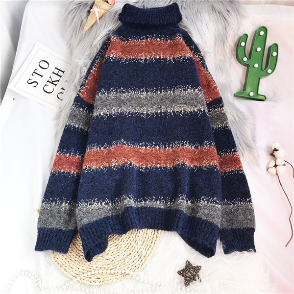 Ženski pleteni prugasti pulover s visokim ovratnikom