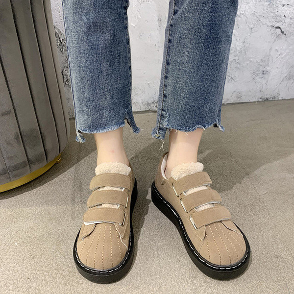 Laisvalaikiai moteriški batai su ekologiškais zomšos lopais ir plokščiu padu