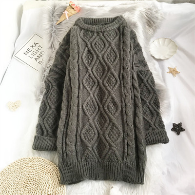 Μοντέρνο γυναικείο πουλόβερ με οβάλ λαιμόκοψη - φαρδύ μοντέλο