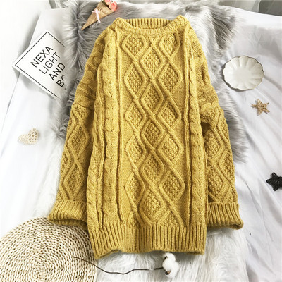 Μοντέρνο γυναικείο πουλόβερ με οβάλ λαιμόκοψη - φαρδύ μοντέλο