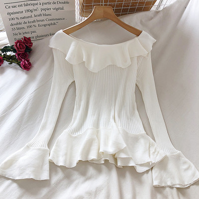 Μοντέρνα γυναικεία μπλούζα με μανίκια λωτού