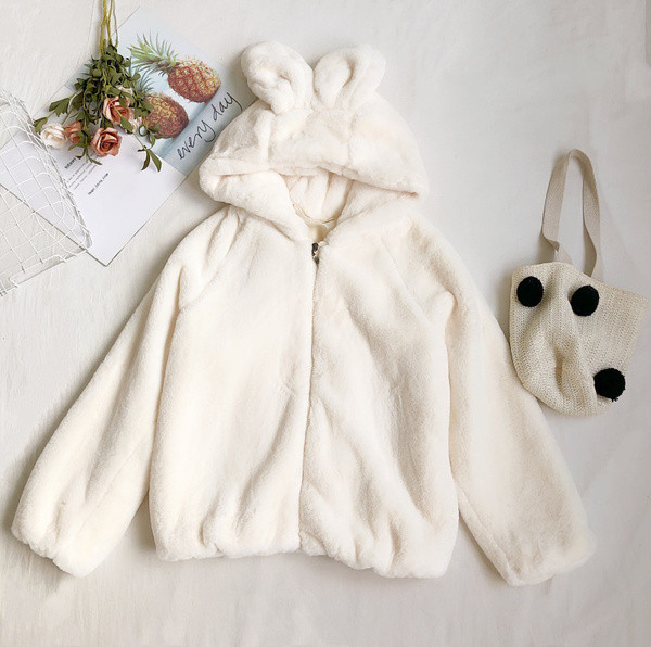 Moteriška laisvalaikio apatinė striukė su 3D elementais