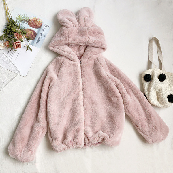 Moteriška laisvalaikio apatinė striukė su 3D elementais