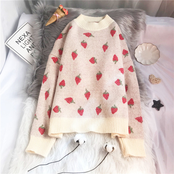 Kootud naiste kampsun ovaalse kaelusega ja pikkade varrukatega