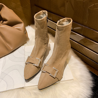 Naiste vabaaja saapad ökoseemisnahast metallpandlaga ja õhukese 5 cm kontsaga