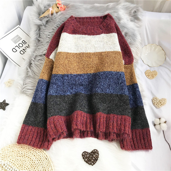 Uue mudeli triibuline naiste kampsun ovaalse kaelusega