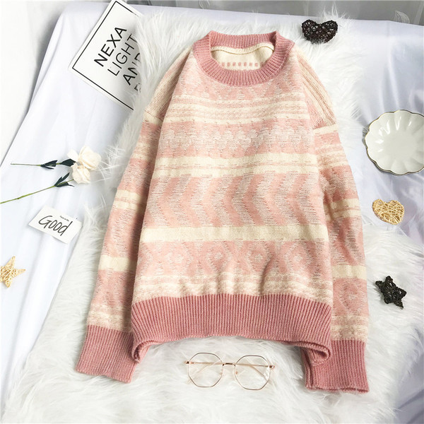 Γυναικείο πλεκτό πουλόβερ με σχέδιο και στρογγυλή λαιμόκοψη